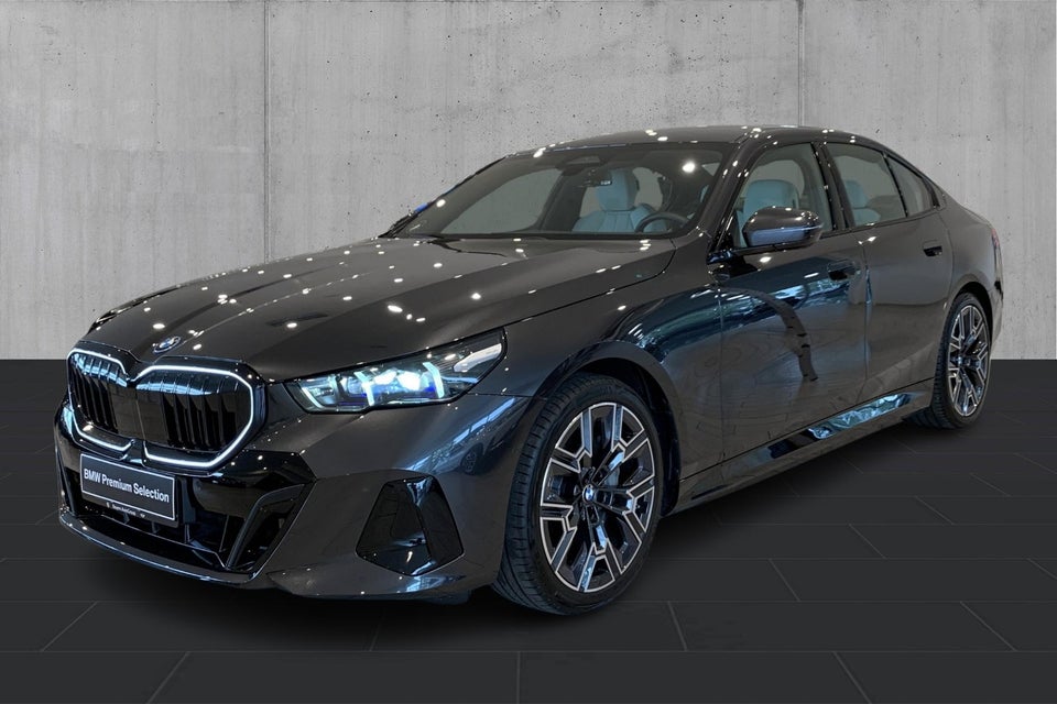 BMW i5 eDrive40 M-Sport 4d