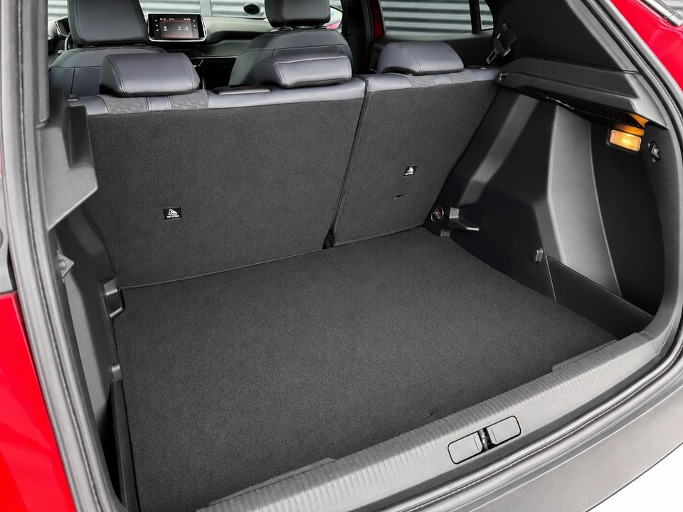 Peugeot 2008 1,2 PureTech 130 Allure 5d