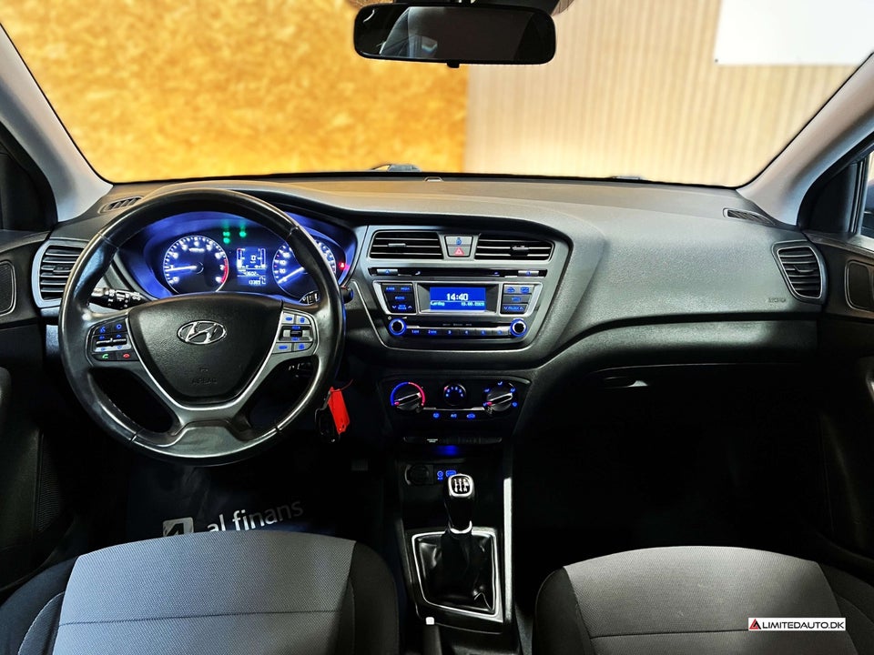 Hyundai i20 1,25 Passion 5d