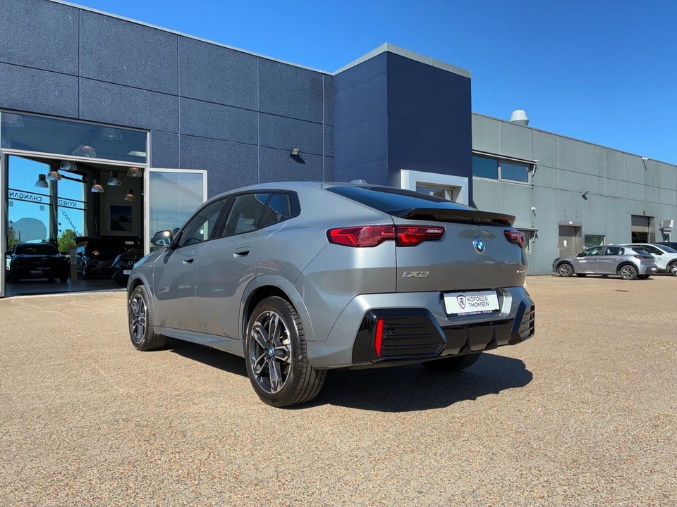 BMW iX2 eDrive20 M-Sport 5d