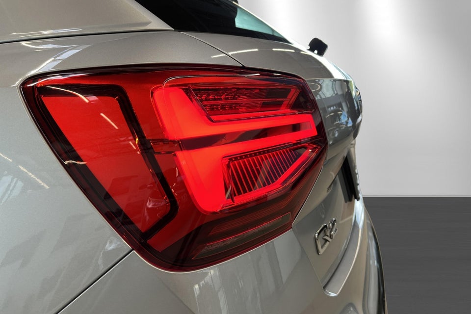 Audi Q2 35 TFSi Prestige S-tr. 5d