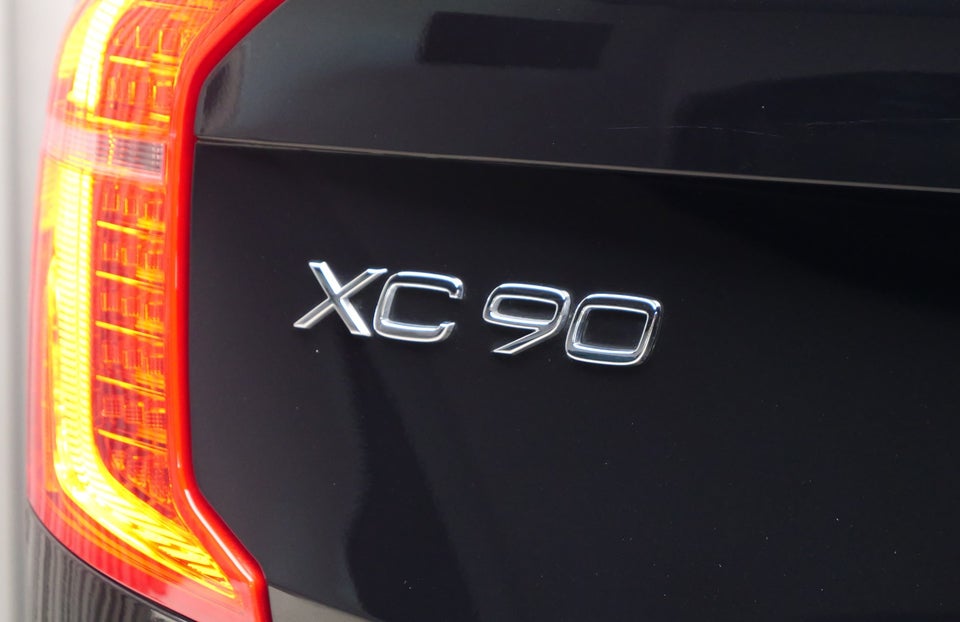 Volvo XC90 2,0 T8 ReCharge Ultra Dark aut. AWD 7prs 5d