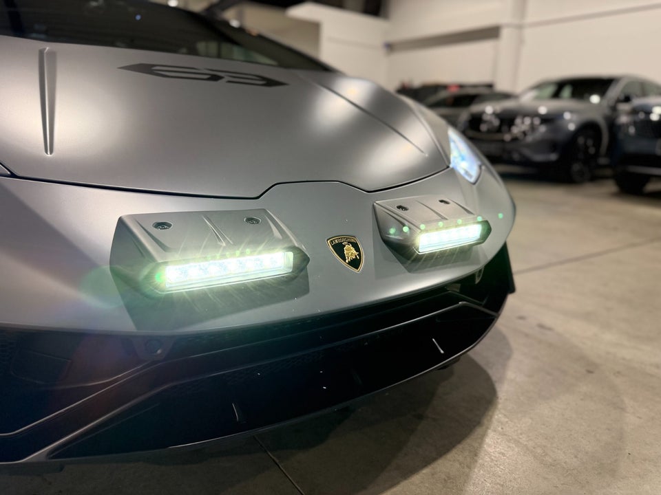 Lamborghini Huracan 5,2 Sterrato 2d