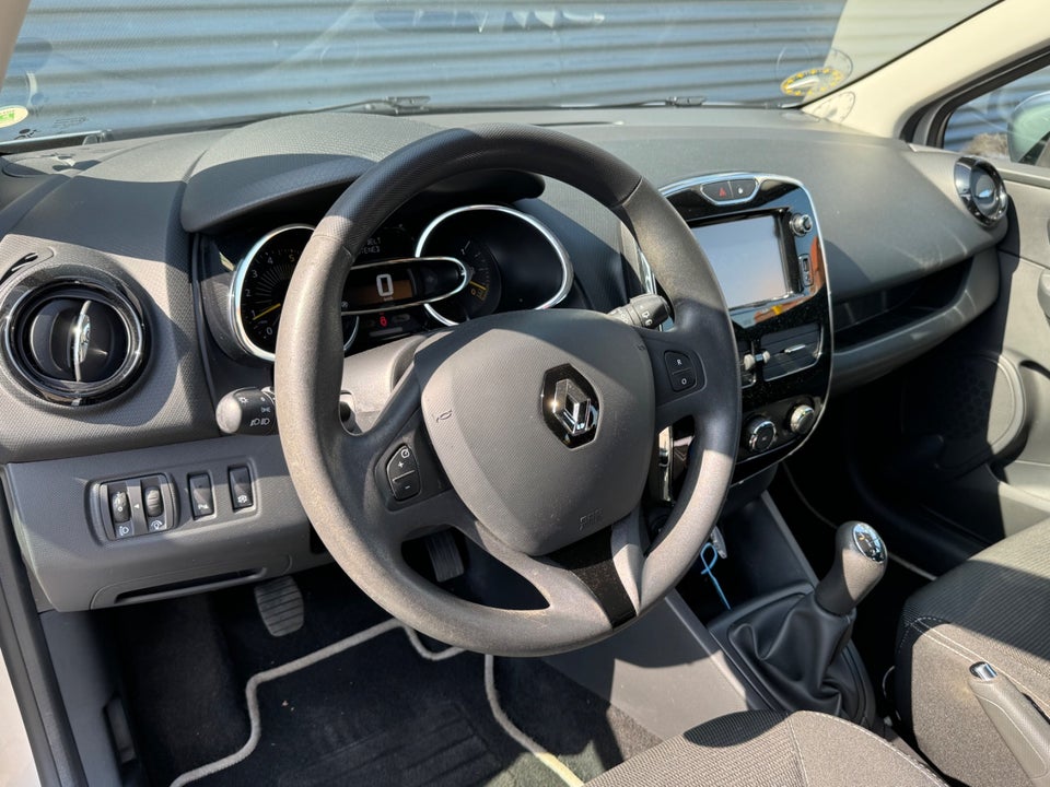 Renault Clio IV 1,5 dCi 90 Expression Sport Tourer 5d