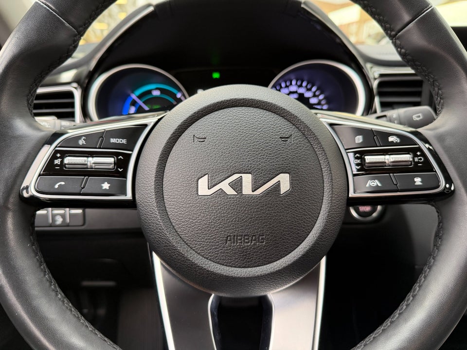 Kia Ceed 1,6 PHEV Prestige SW DCT 5d