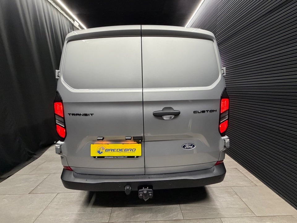 Ford Transit Custom 320 L2 2,0 EcoBlue Trail