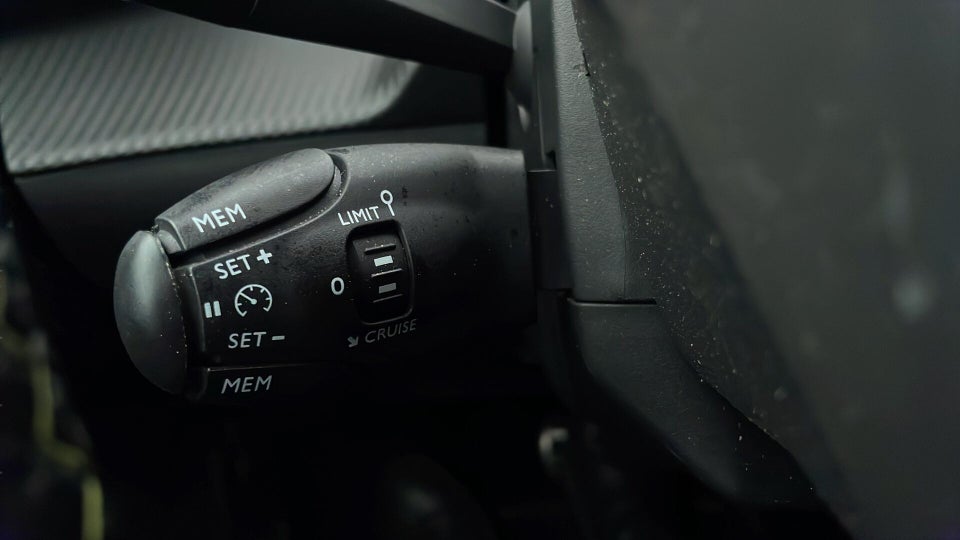 Peugeot e-2008 54 GT 5d