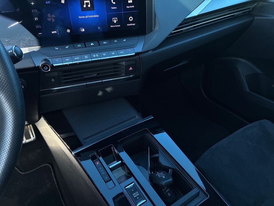 Opel Astra-e 54 Ultimate 5d