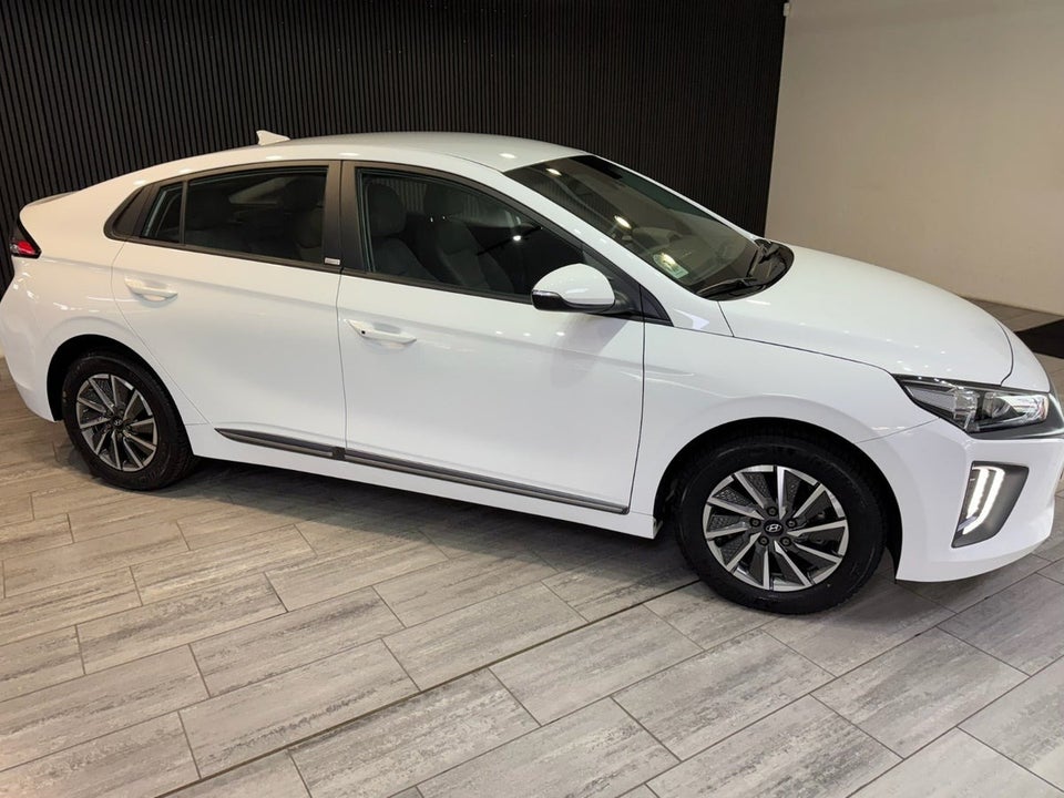 Hyundai Ioniq 40 EV Trend 5d