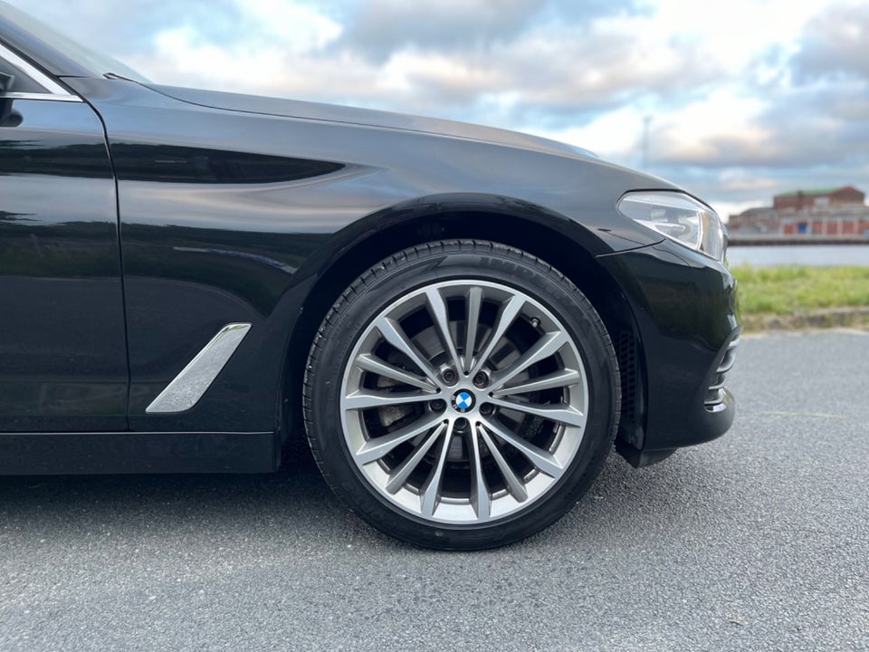 BMW 520d 2,0 Touring Connected aut. 5d