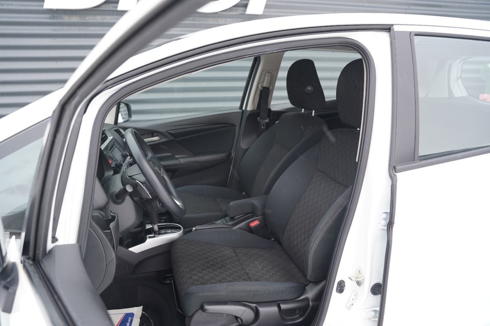 Honda Jazz 1,3 i-VTEC Trend CVT 5d