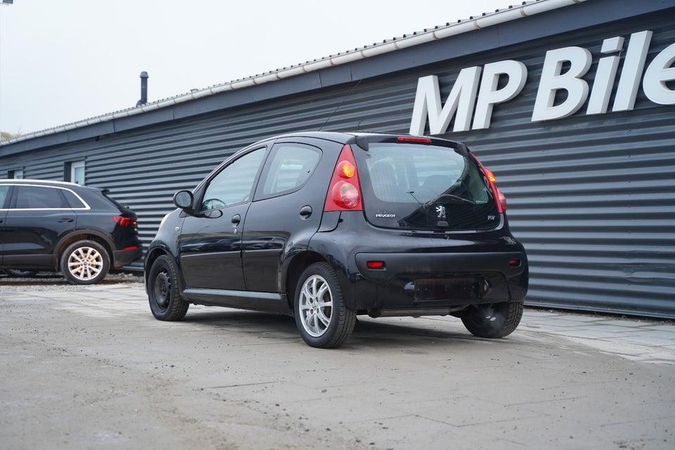 Peugeot 107 1,0 Active 5d