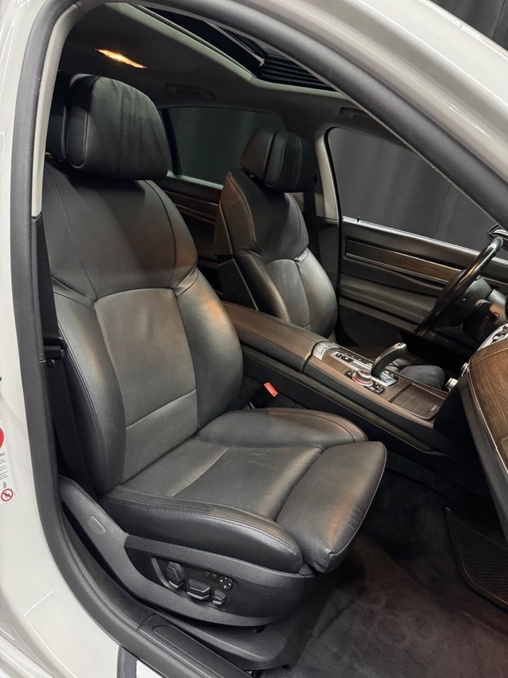 BMW 750i 4,4 xDrive Steptr. 4d