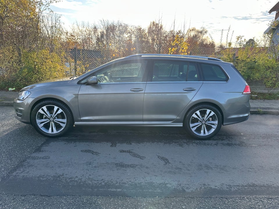 VW Golf VII 1,6 TDi 110 Highline Variant BMT 5d