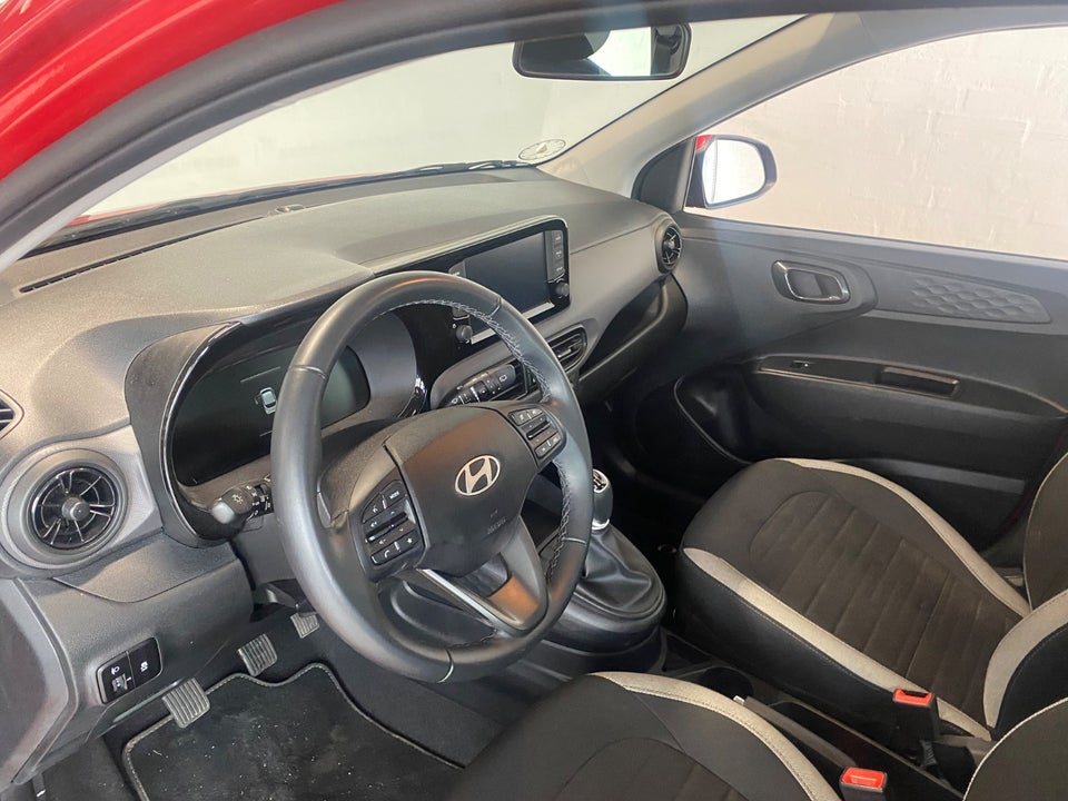 Hyundai i10 1,0 MPi Essential 5d