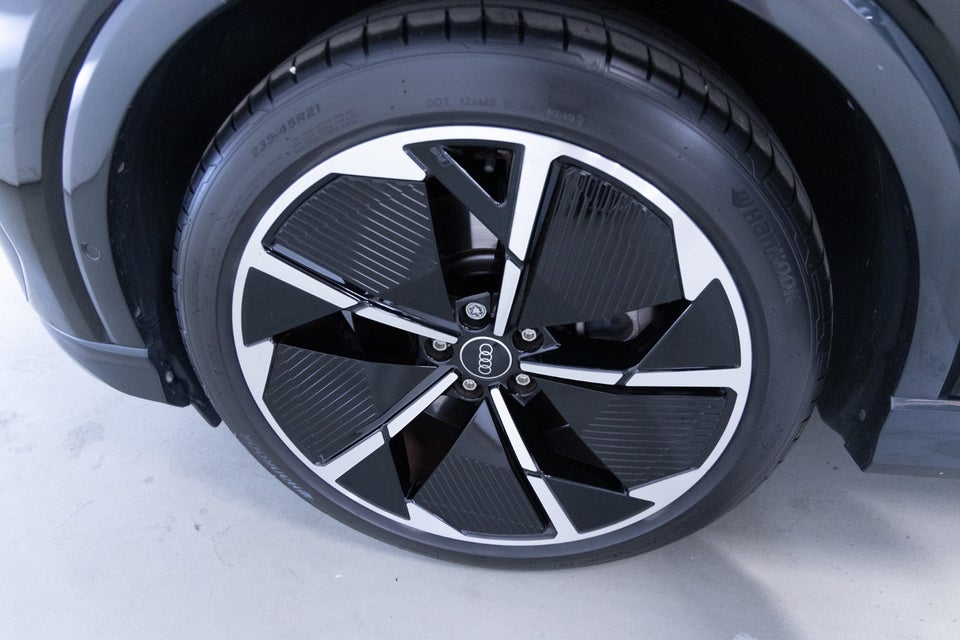 Audi Q4 e-tron 40 S-line Sportback 5d