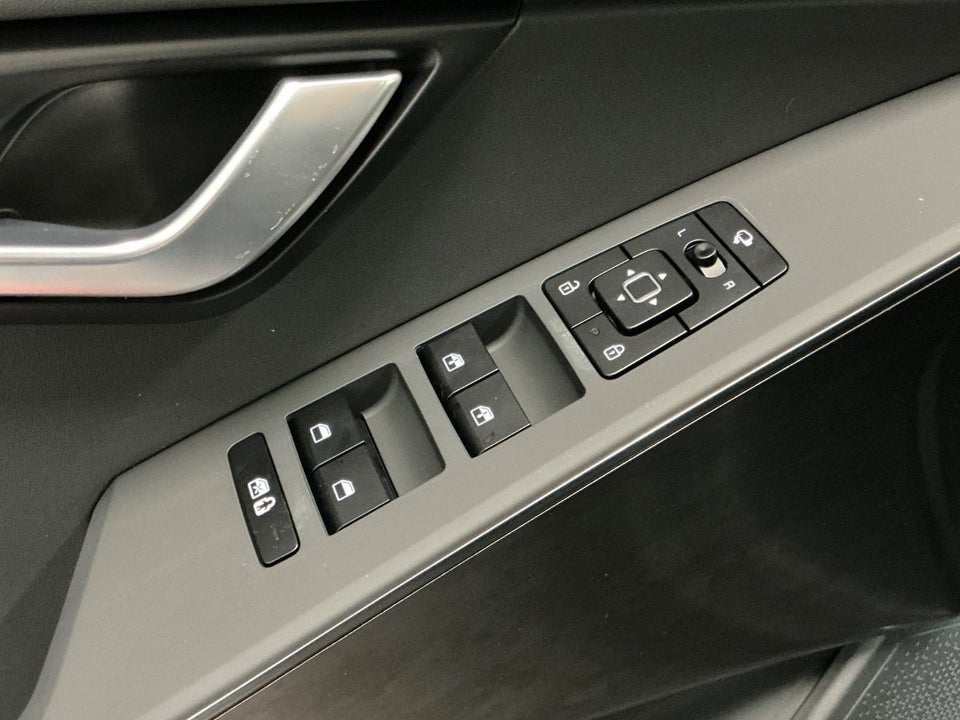 Kia Niro 64 EV Upgrade 5d