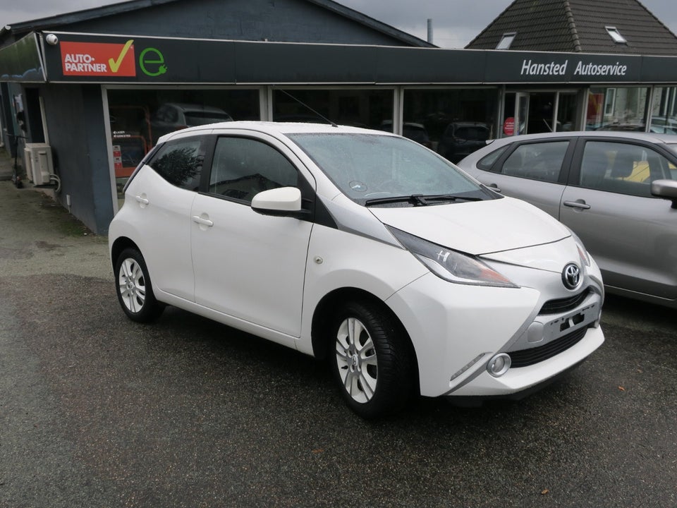 Toyota Aygo 1,0 VVT-i x-wave 3d