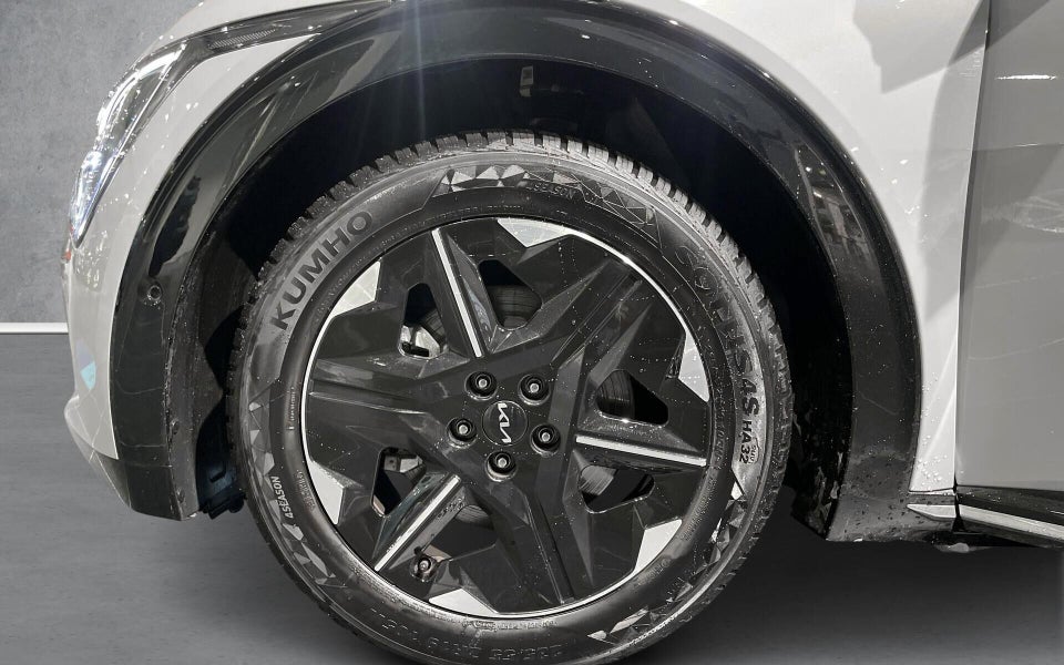 Kia EV6 84 Long Range Upgrade 5d