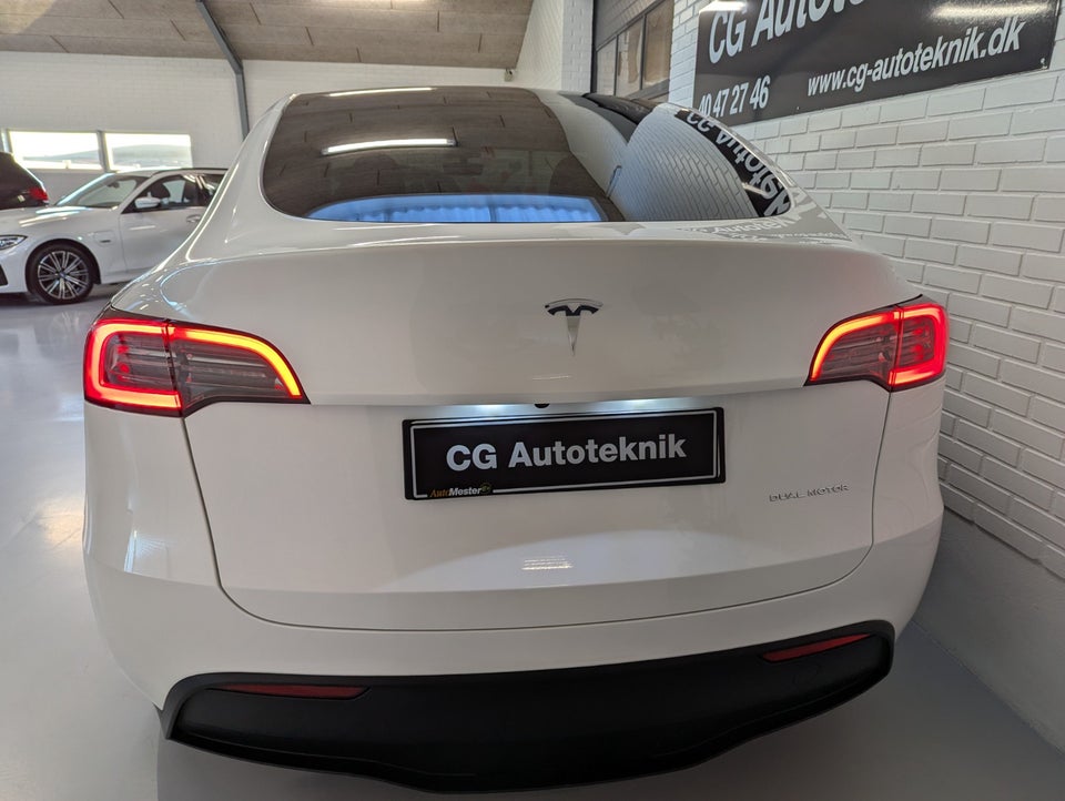 Tesla Model Y Long Range AWD 5d