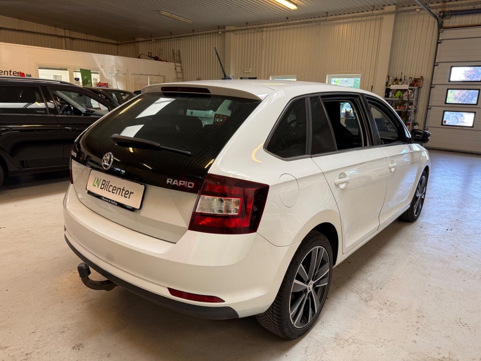 Skoda Rapid 1,0 TSi 110 Tour de France 5d