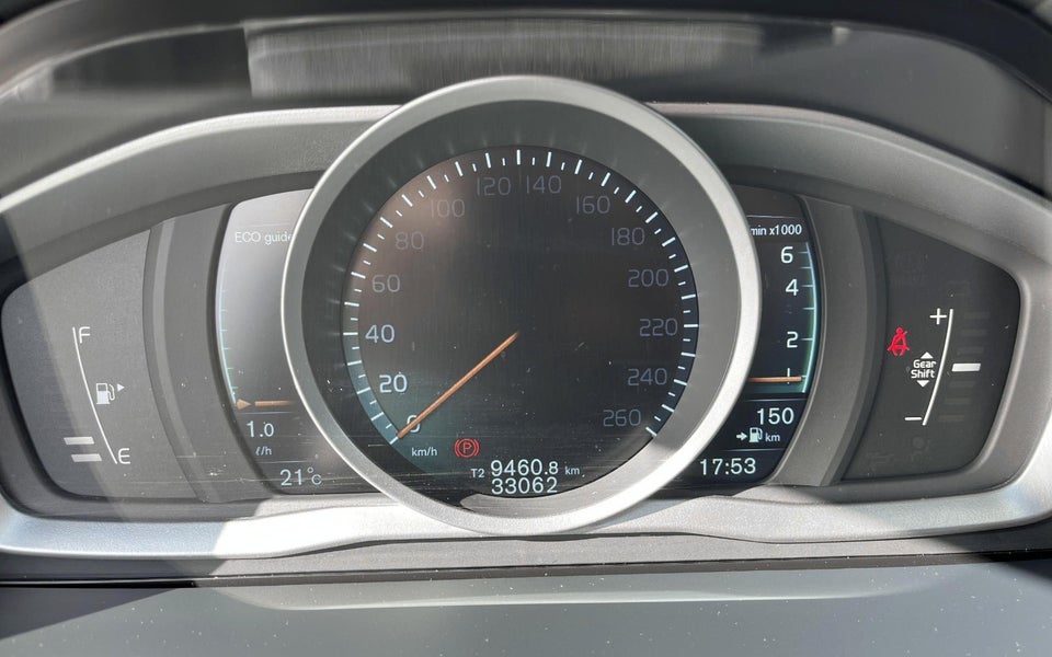Volvo S60 1,6 T3 150 Momentum 4d