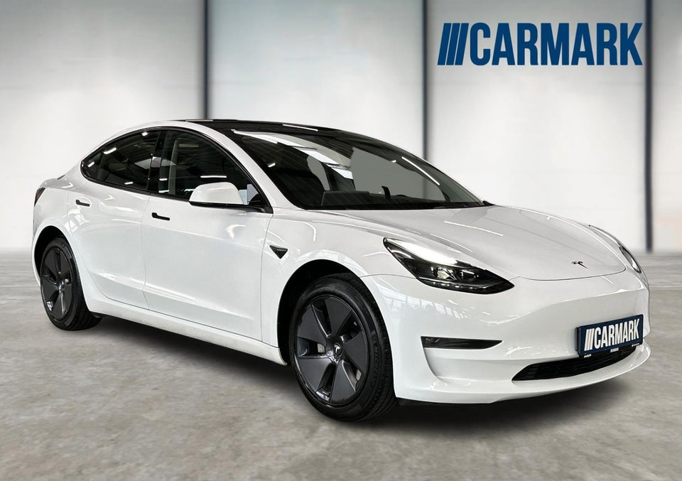 Tesla Model 3 Long Range RWD 4d