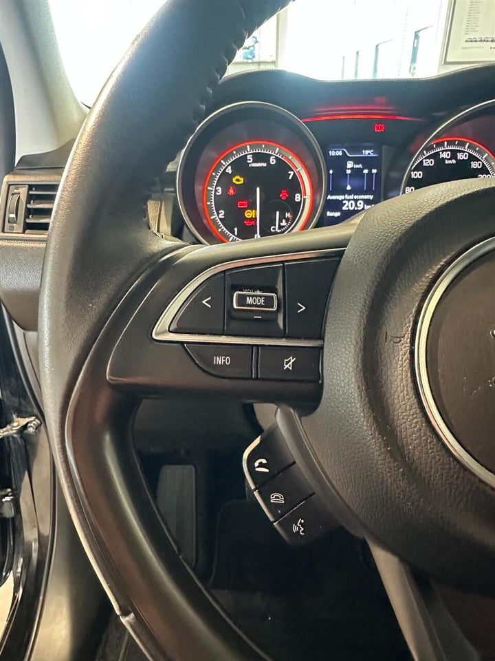 Suzuki Swift 1,2 mHybrid Action 5d