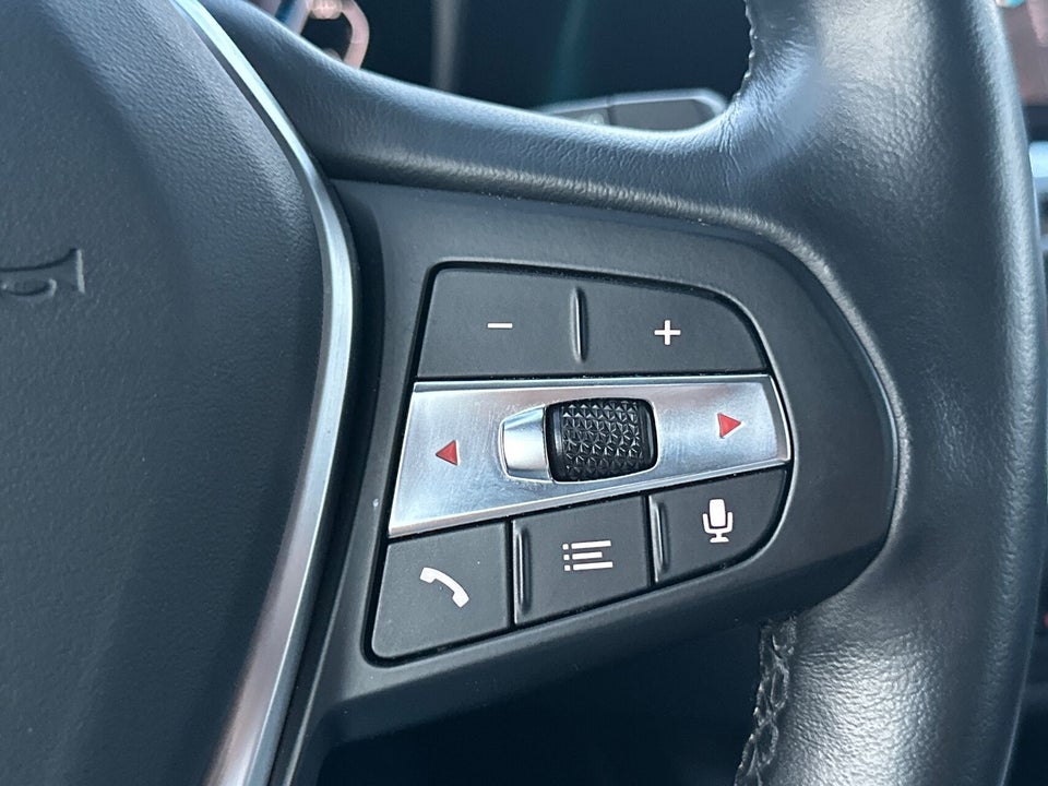 BMW 330e 2,0 Touring Sport Line aut. 5d