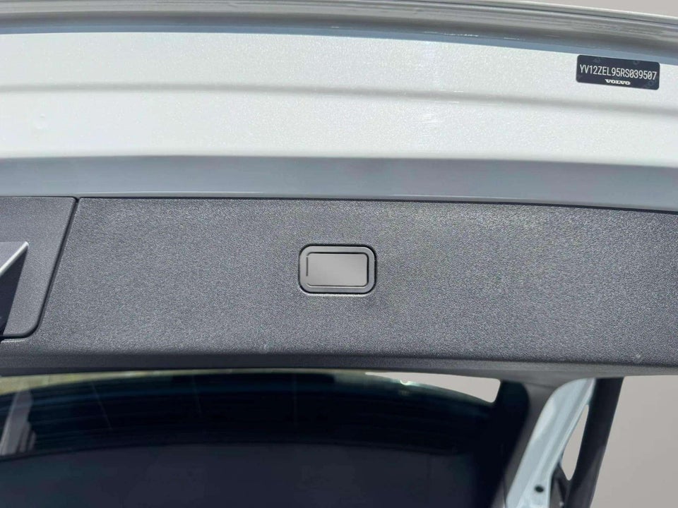 Volvo EX30 Extended Range Ultra 5d