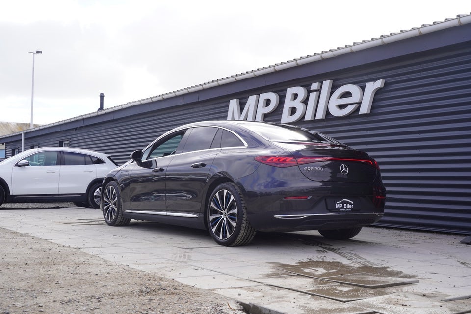 Mercedes EQE300 AMG Line 4d