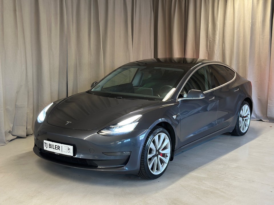 Tesla Model 3 Long Range AWD 4d
