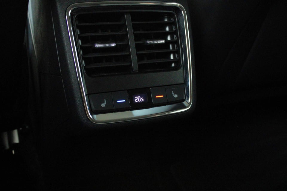 Skoda Enyaq 80 iV Loft 5d