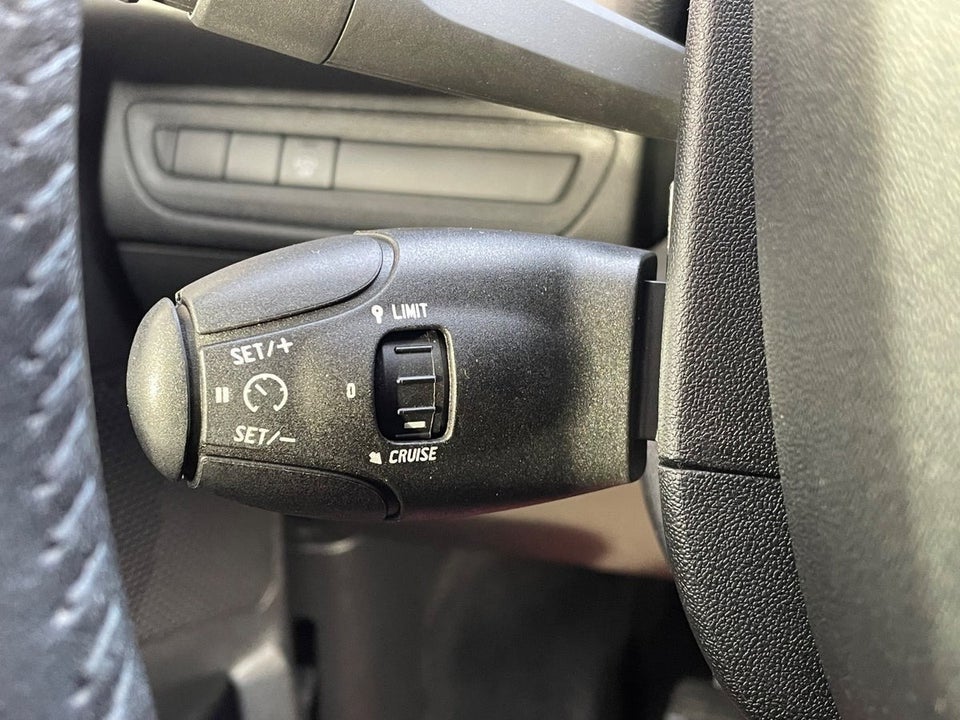 Peugeot 208 1,6 BlueHDi 100 Envy 5d