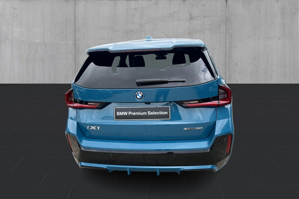 BMW iX1 xDrive30 M-Sport 5d