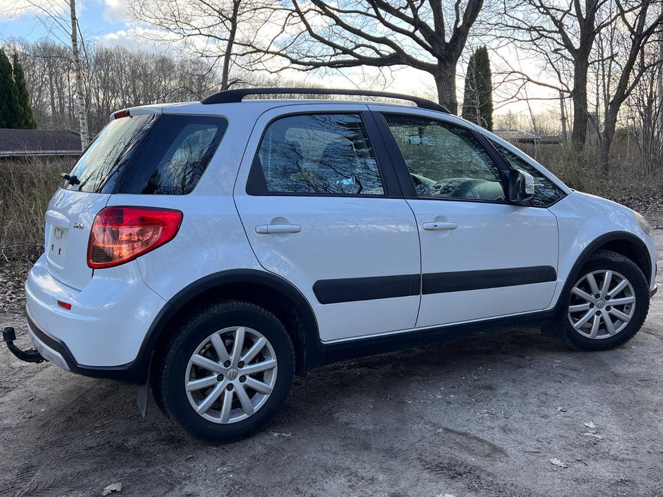 Suzuki SX4 1,6 CombiBack Exclusive 5d