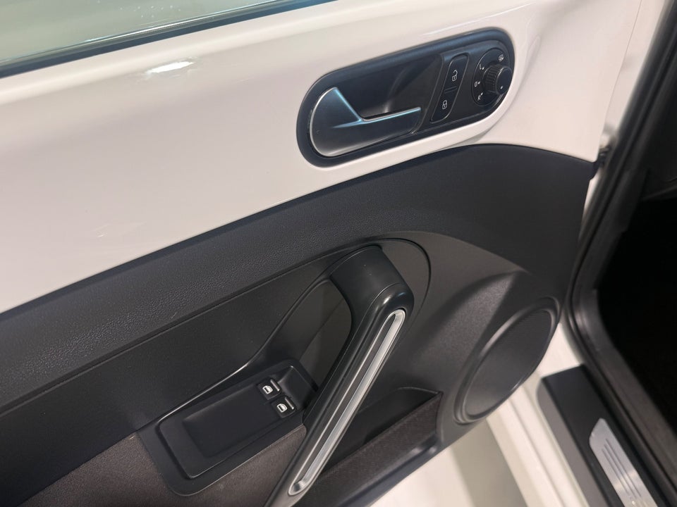 VW The Beetle 1,2 TSi 105 Design 2d