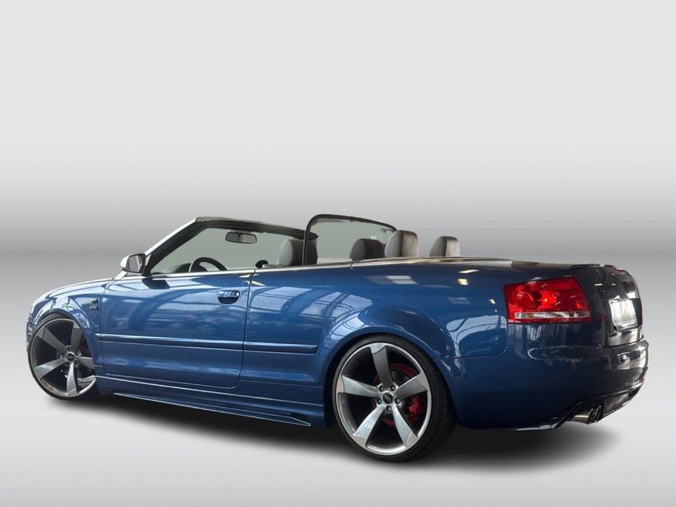Audi A4 2,4 V6 Cabriolet 2d