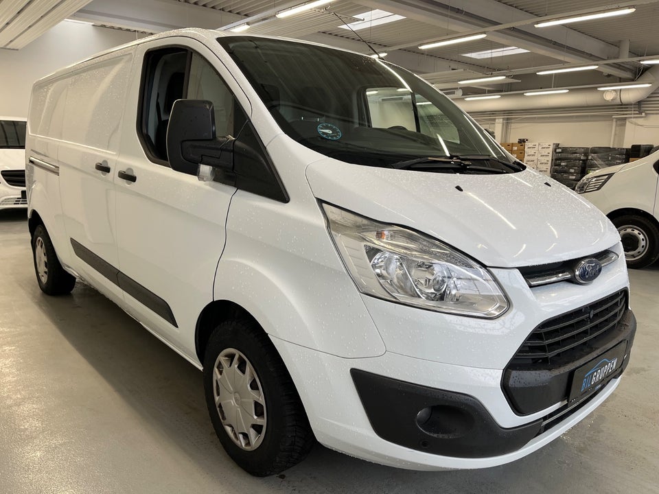 Ford Transit Custom 310L 2,0 TDCi 130 Ambiente