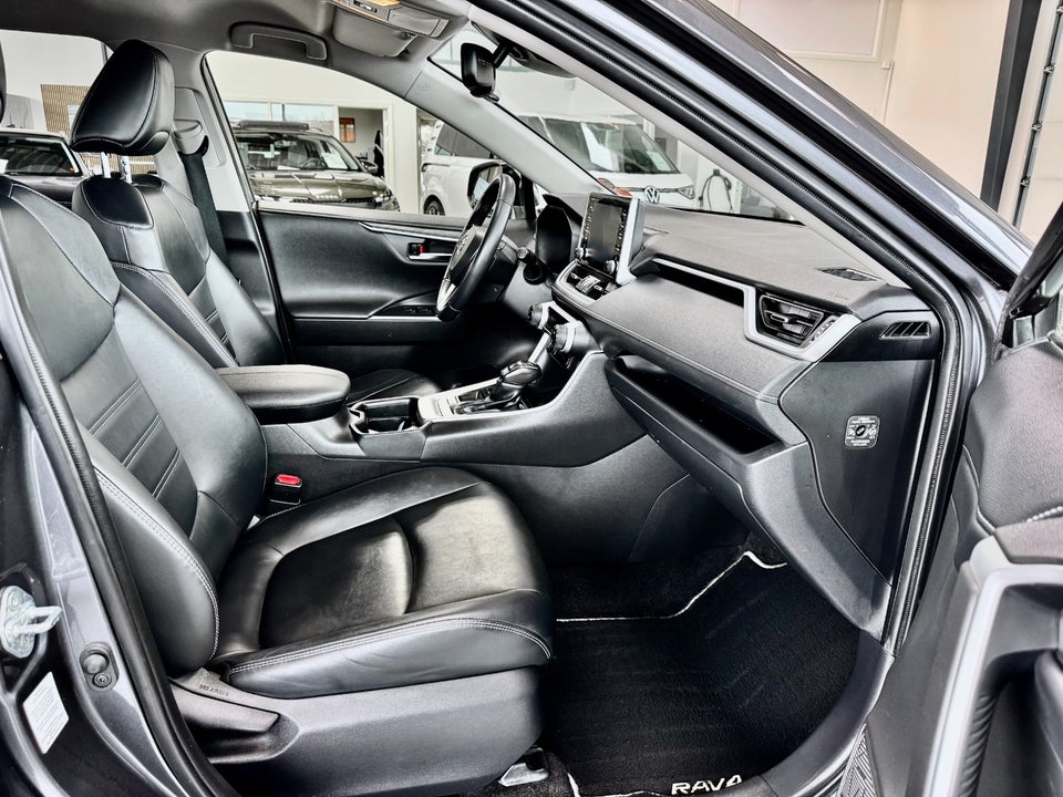 Toyota RAV4 2,5 Hybrid H3 Comfort MDS 5d