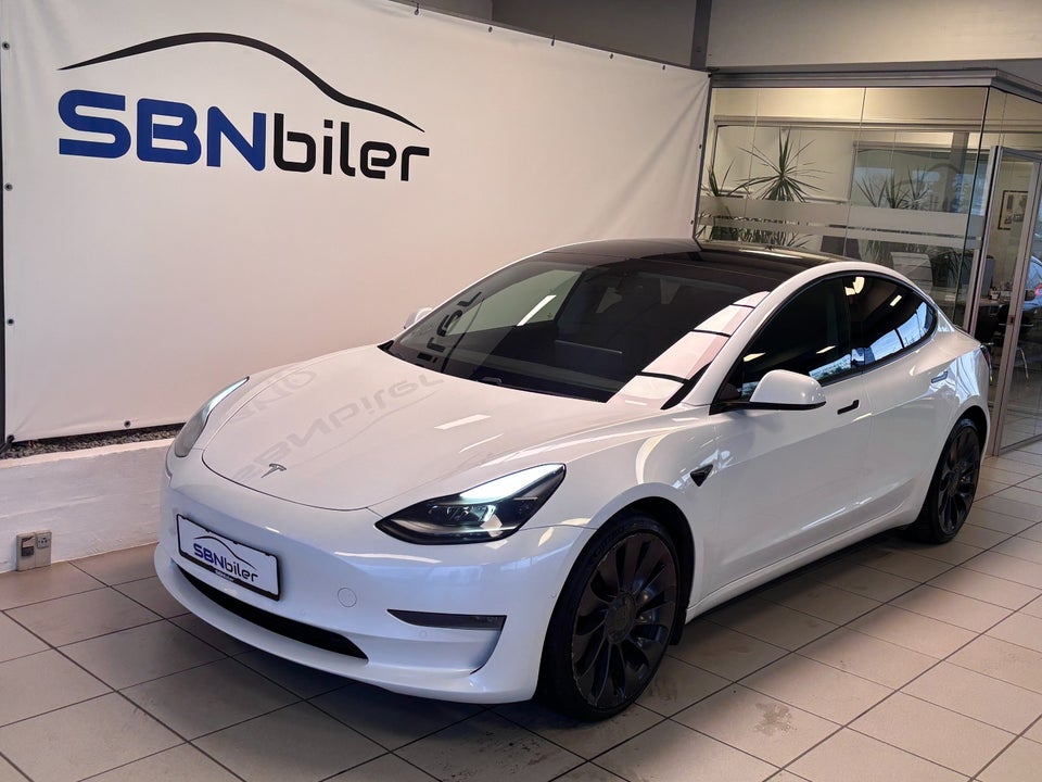 Tesla Model 3 Performance AWD 4d
