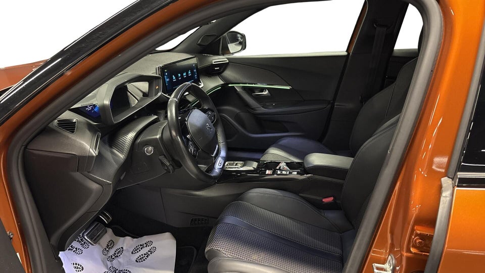Peugeot e-2008 50 GT 5d