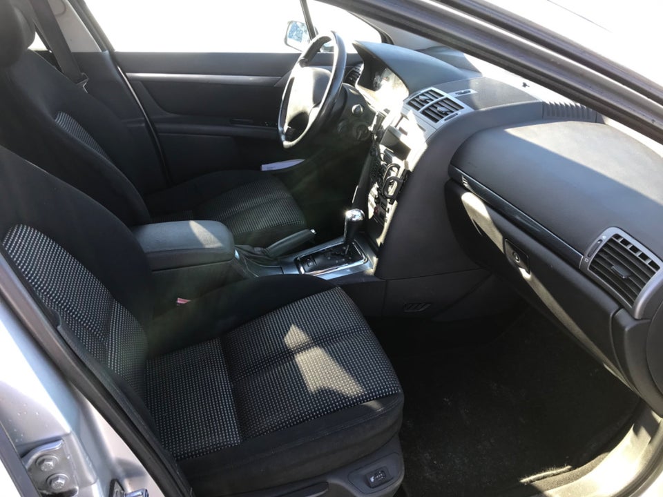 Peugeot 407 2,0 HDi SR aut. 4d