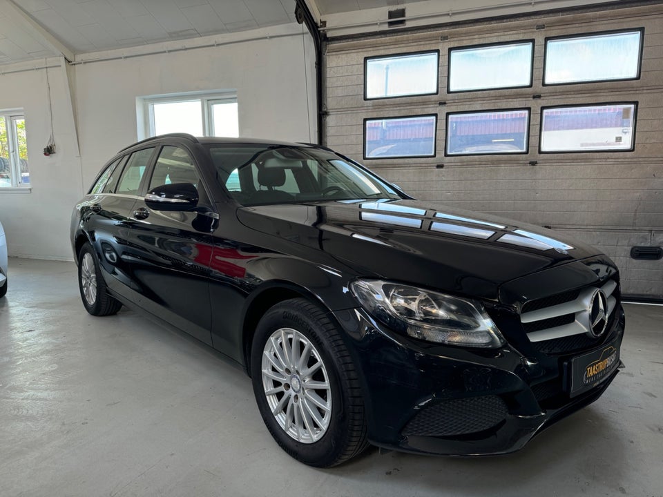 Mercedes C220 2,2 BlueTEC Avantgarde stc. 5d