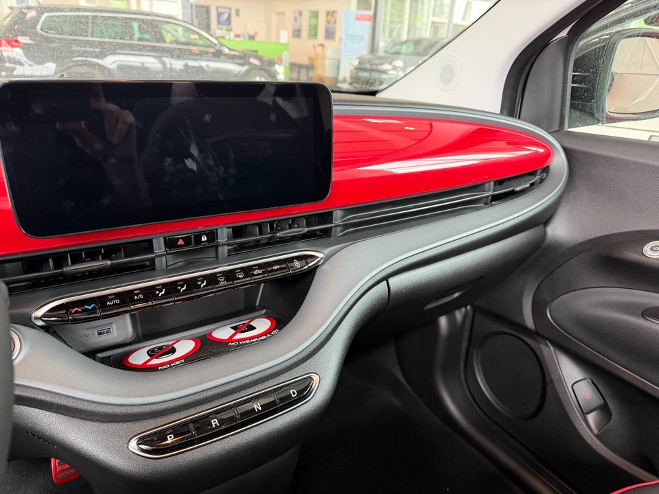 Fiat 500e 42 (RED) Cabrio 2d