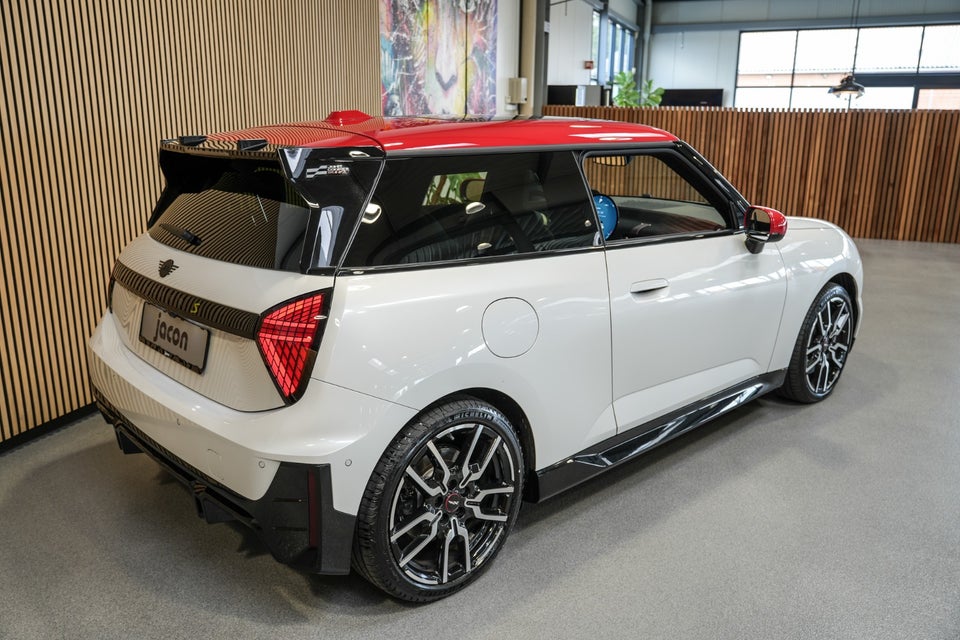 MINI Cooper SE JCW Trim M 3d