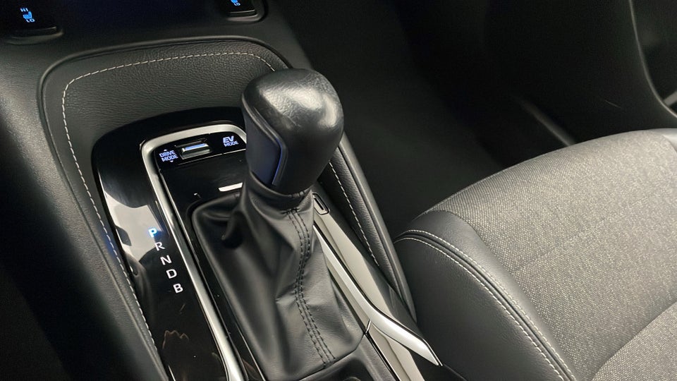 Toyota Corolla 1,8 Hybrid Active Premium MDS 5d