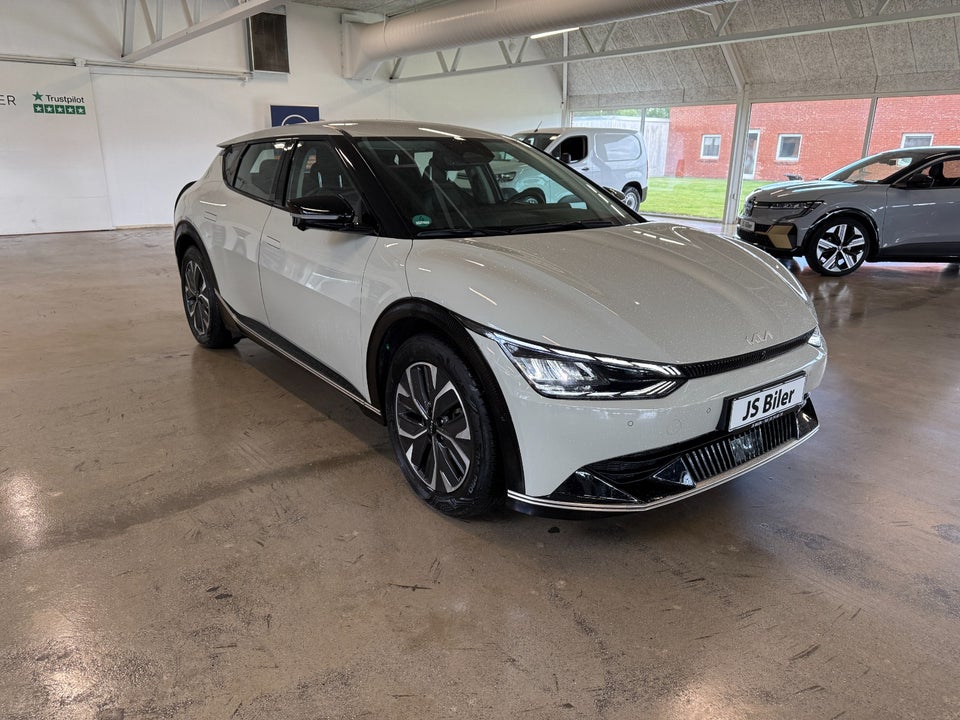 Kia EV6 58 Standard Range Upgrade 5d