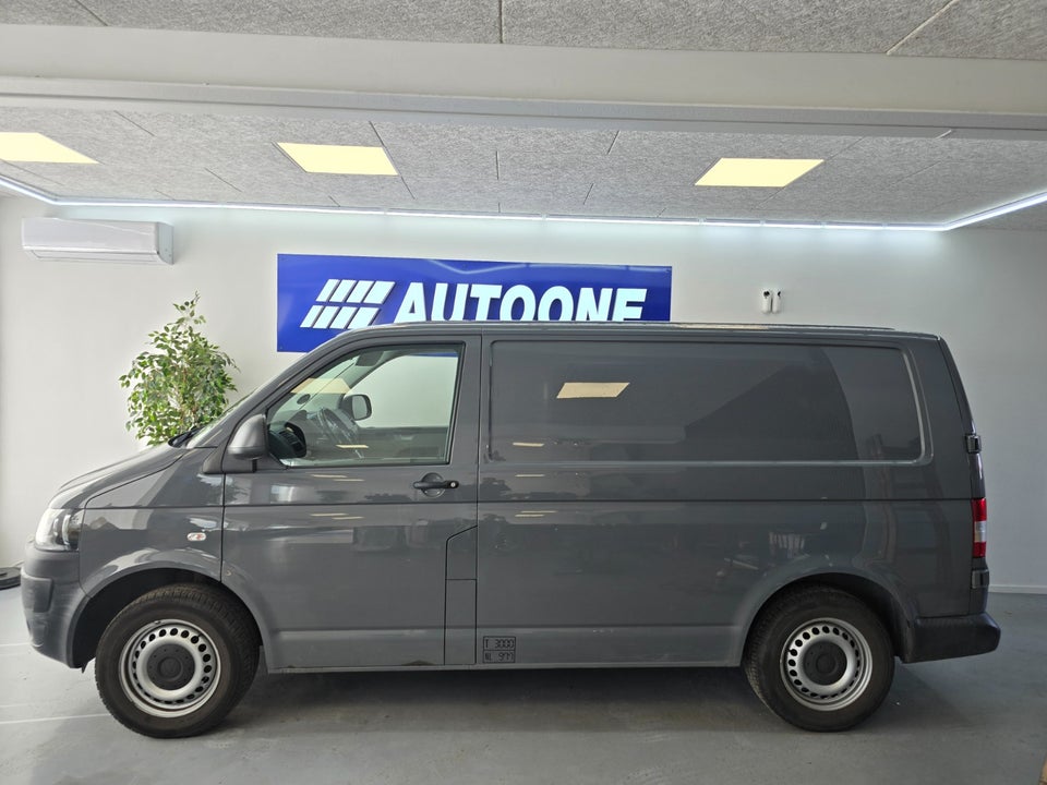 VW Transporter 2,0 TDi 140 Kassevogn DSG kort