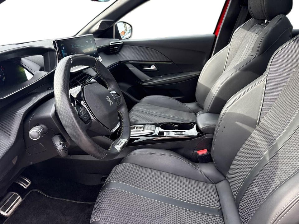 Peugeot e-208 50 GT Sky 5d